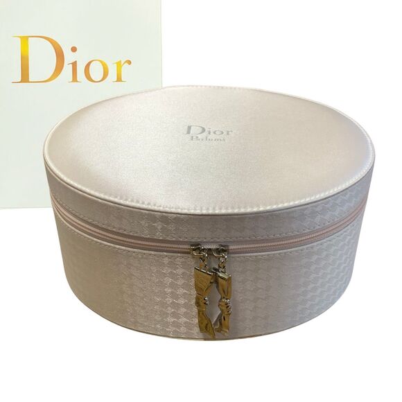 Dior Perfume Light Pink Oval Make up Storage Case Vanity  Limited Edition - Picture 1 of 10